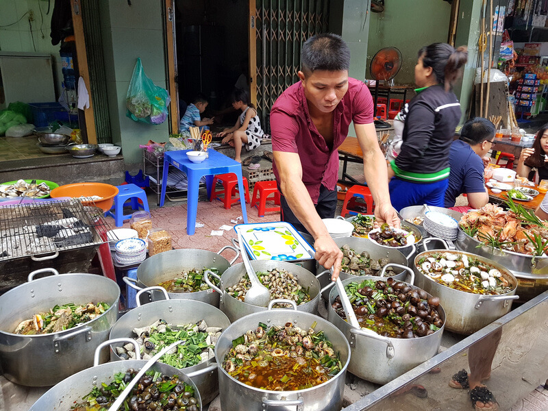 Meeresfrüchte und Schnecken in Vietnam